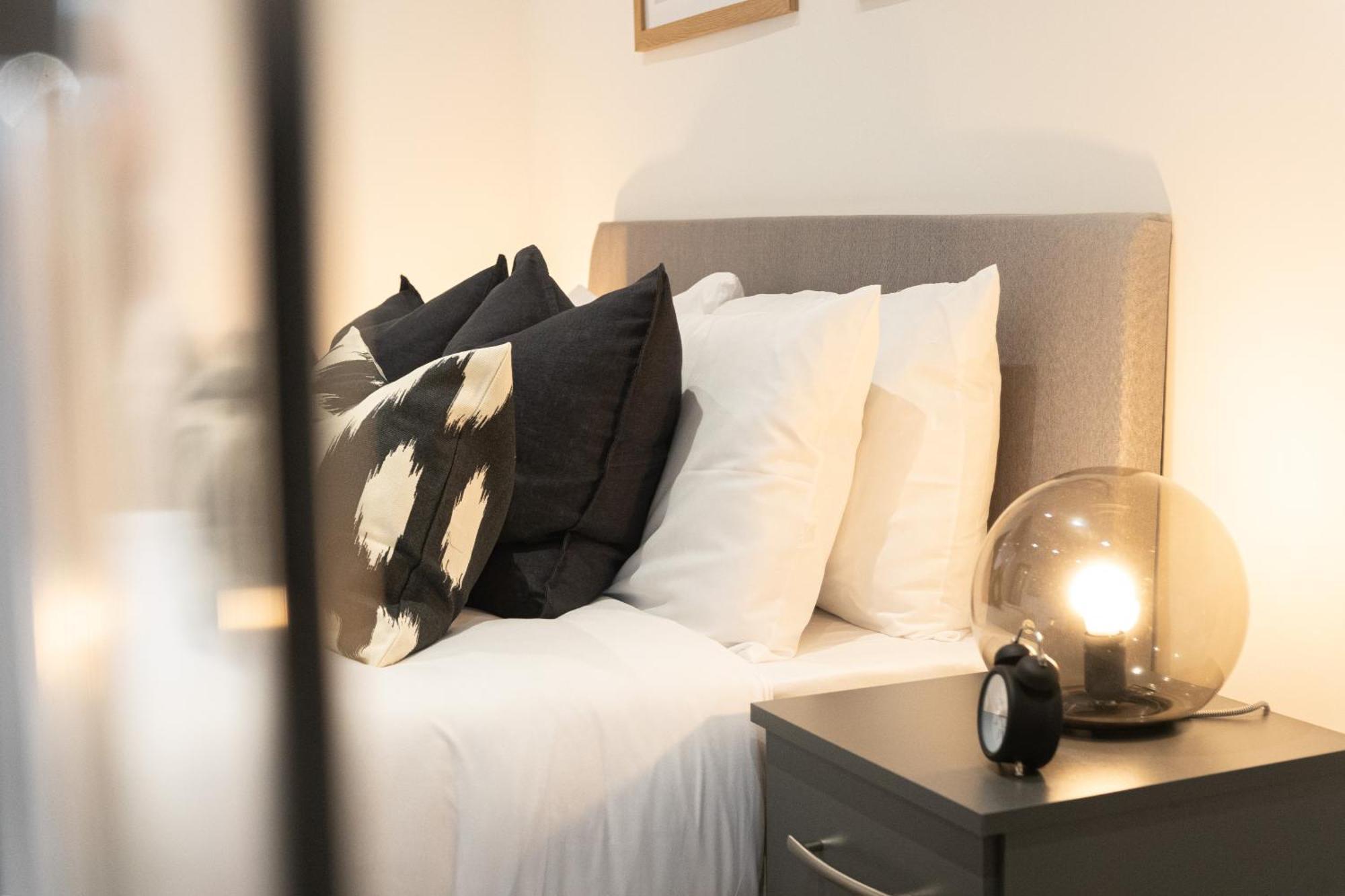 One And Two Bedroom Apartments Near Holloway Train Station By Belvilla Londres Exterior foto
